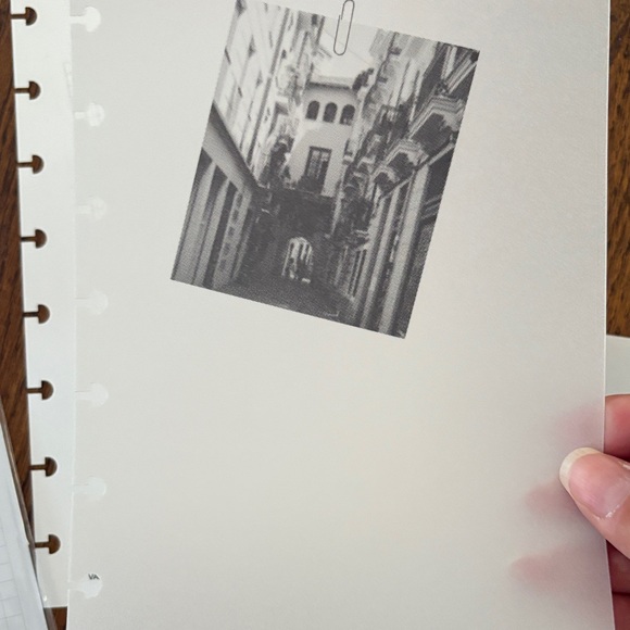 Cloth and Paper bundle - Picture 4 of 16